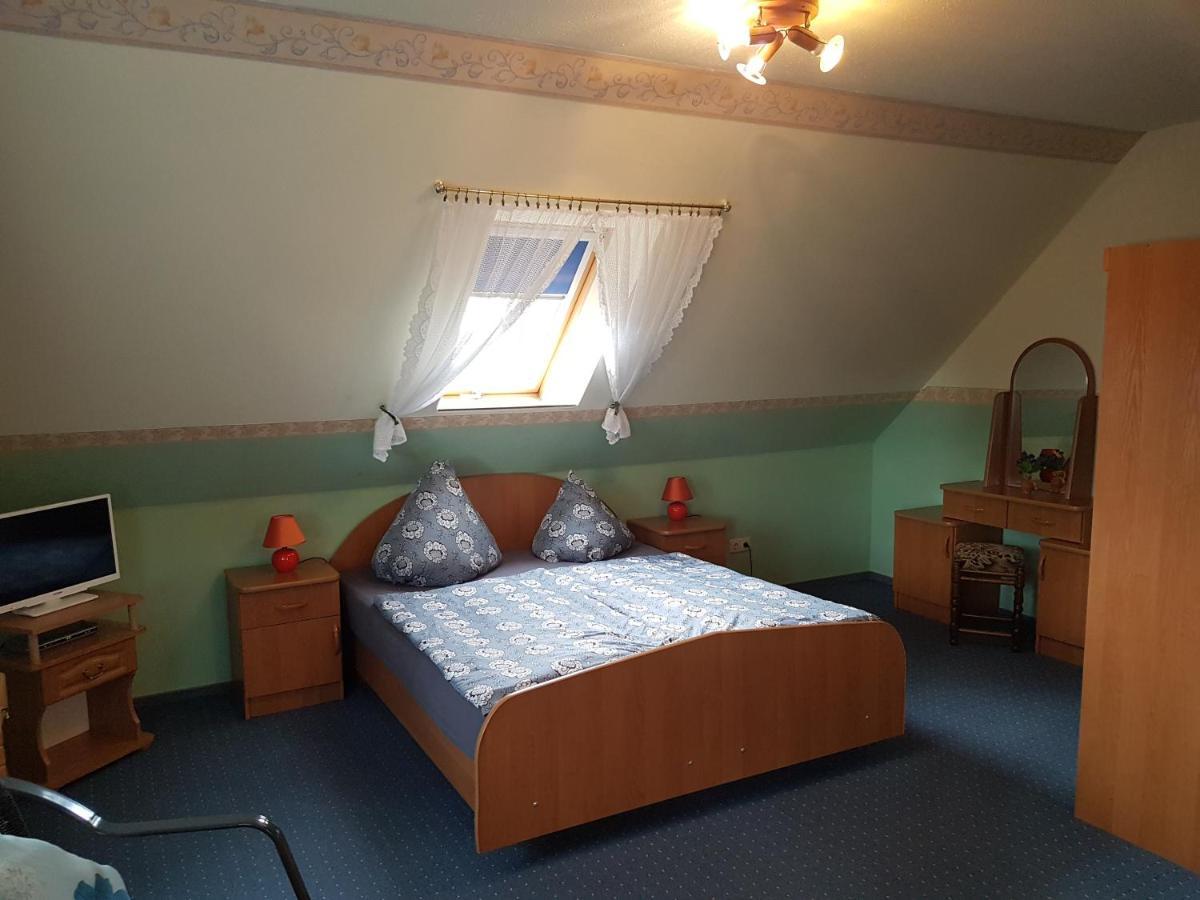 Landpension Zum Schweizerberg Neugrimnitz Bagian luar foto